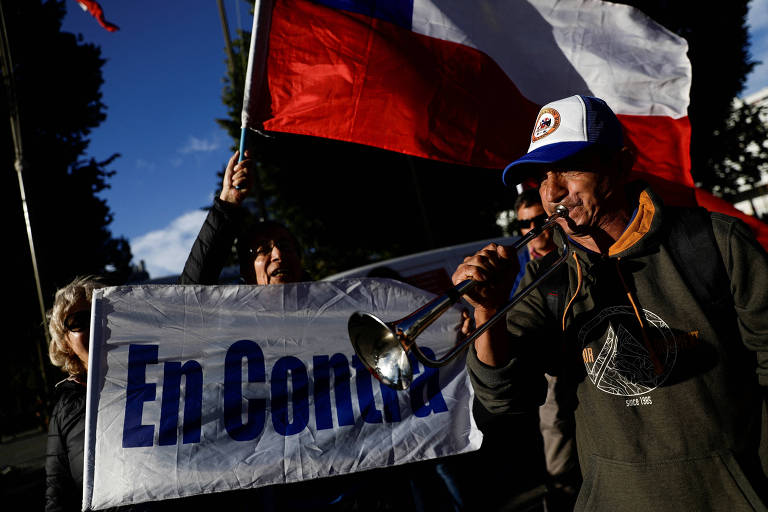 Chile rejeita nova Constituição e freia avanço da ultradireita