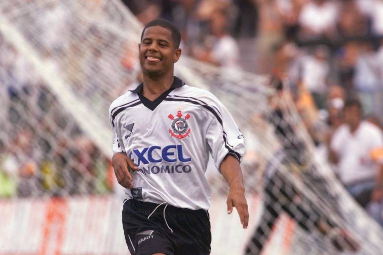 Ídolo do Corinthians, Marcelinho tem trajetória de gols, títulos e polêmicas