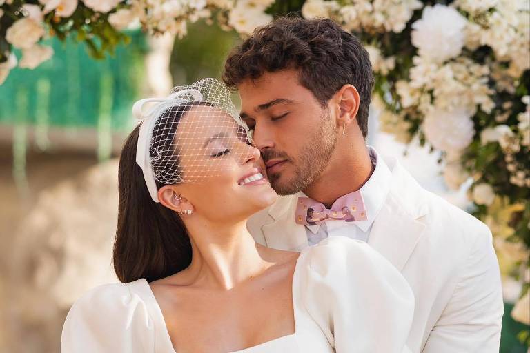 Larissa Manoela se casa com André Luiz Frambach: 'Simples como qualquer um'