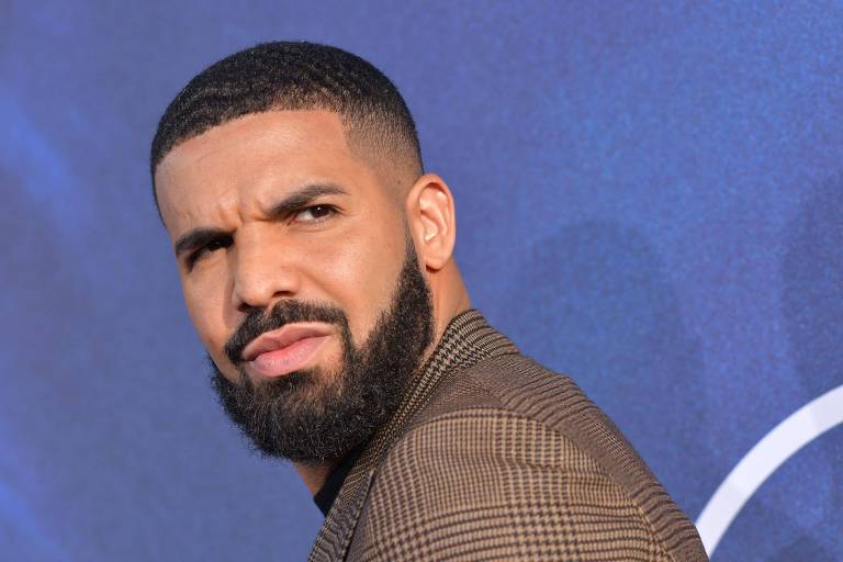 Drake promete show no Brasil após cancelar Lollapalooza em março