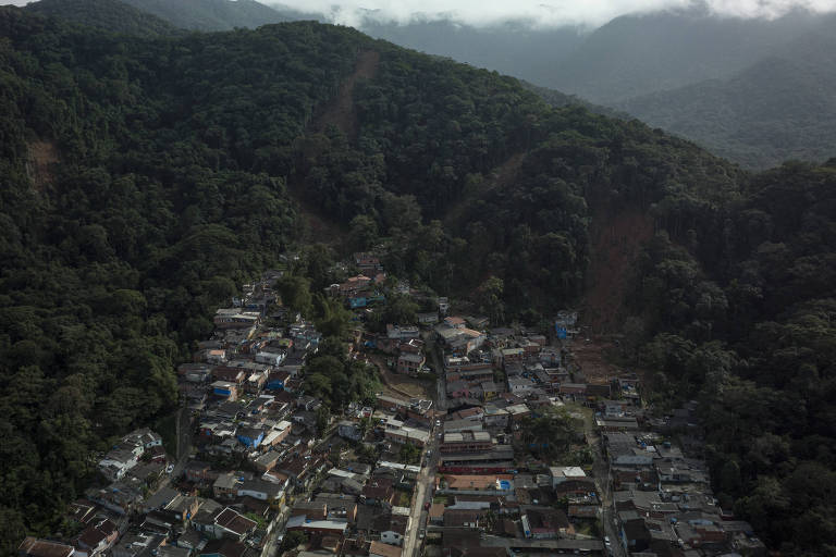 Gestão Tarcísio recua da demolição urgente de 893 casas em São Sebastião