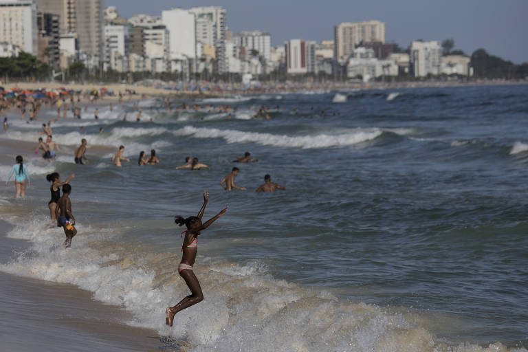 Só 2 de cada 10 praias das capitais brasileiras estão limpas o ano inteiro