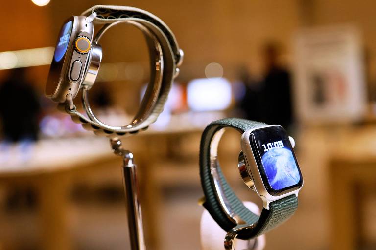 Smartwatches da Apple são vistos em loja nos Estados Unidos