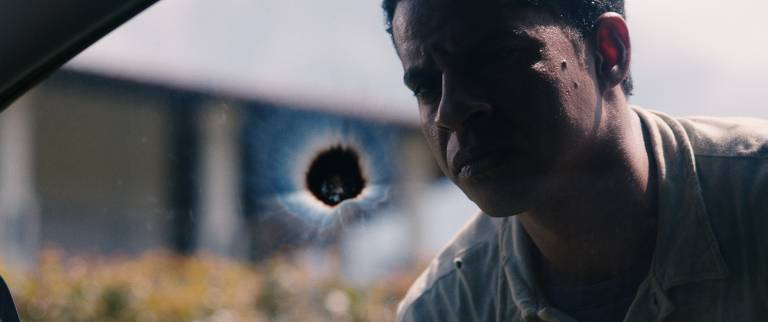 Veja cenas do filme 'Propriedade', de Daniel Bandeira