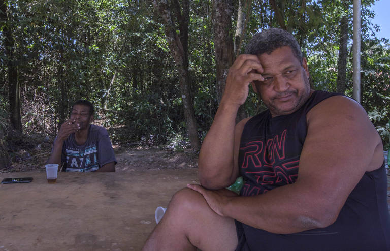 O funcionário público Ernando Luiz de Almeida, 55, morador do Córrego do Feijão, zona mais proxima da tragédia, relata a solidão e a falta de perspectivas com a debandada de dois terços dos moradores