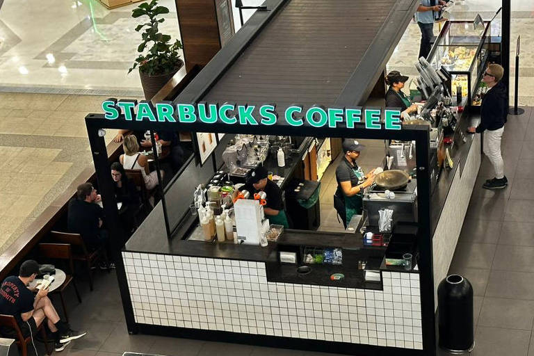 Loja da Starbucks do shopping Frei Caneca, em São Paulo