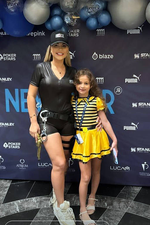Deolane Bezerra com a filha Valentina Bezerra