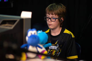 Willis Gibson, 13, of Stillwater, Okla., at the 2023 Classic Tetris World Championship, where he placed third overall, in Portland, Ore., in October. (David Macdonald via The New York Times)