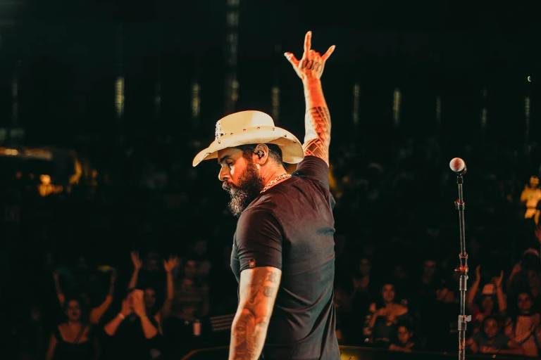 João Carreiro, cantor sertanejo que fez dupla com Capataz, aos 41