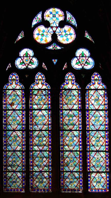Vitrais do século 19 que podem ser substituídos em Notre-Dame