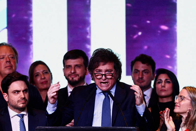 O presidente da Argentina, Javier Milei, em pronunciamento após vitória nas eleições, em outubro