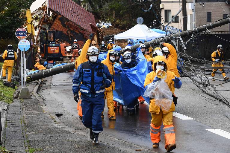 Mortes após terremoto no Japão vão a 126, e esperança por sobreviventes diminui