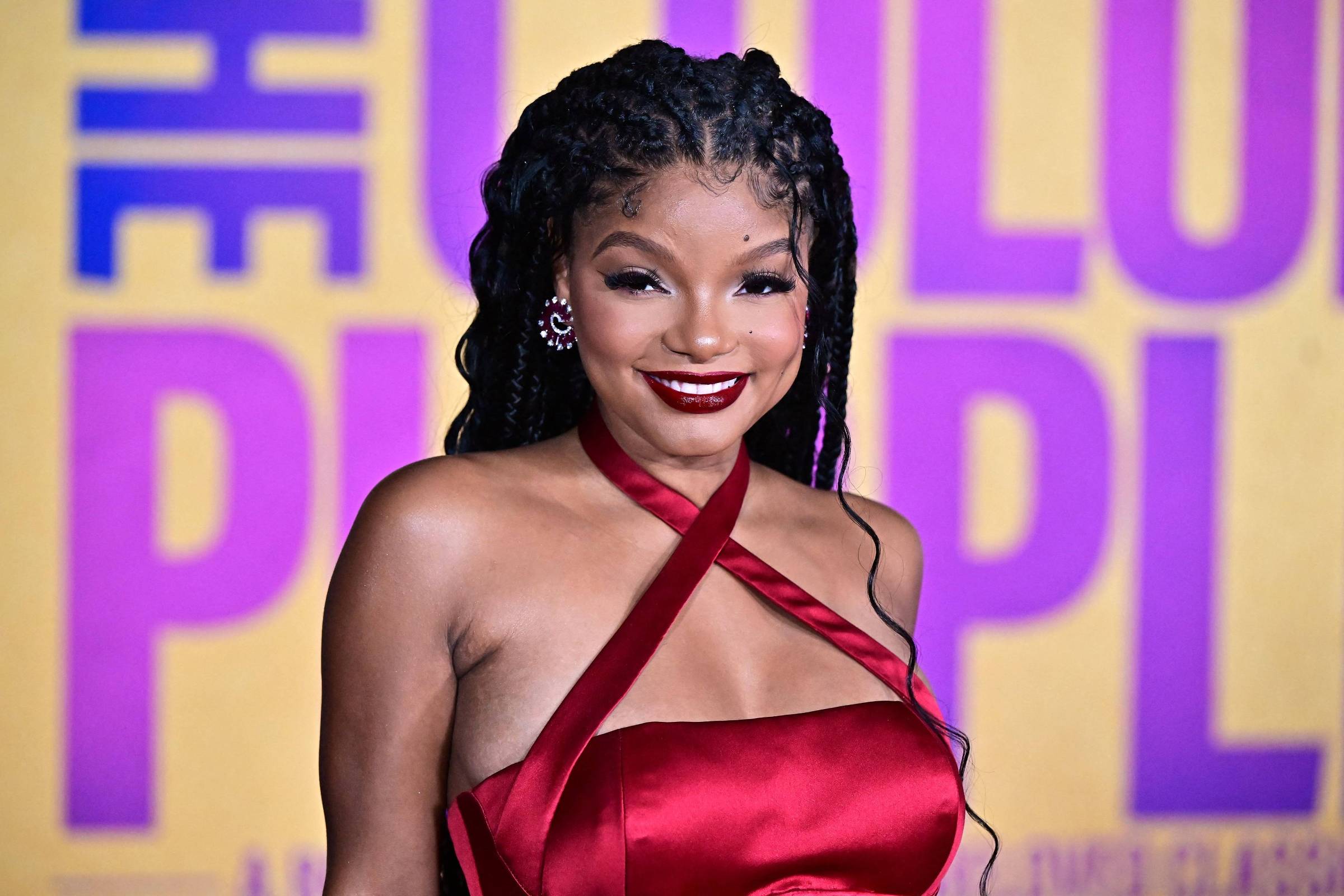 Halle Bailey Anuncia Nascimento Do Filho 07 01 2024 Celebridades F5