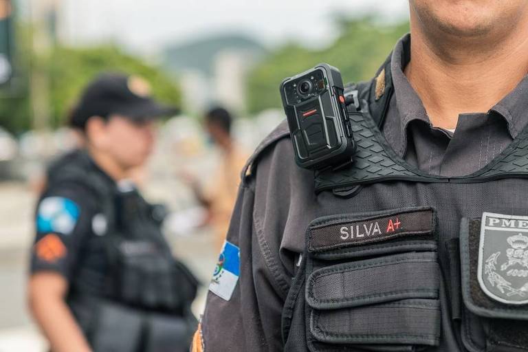 Policiais de ao menos 25 países usam câmera corporal