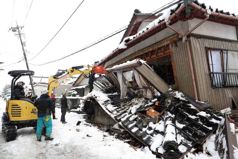 Japão sofre novo terremoto enquanto lida com impactos de sismo do Ano-Novo