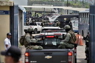 Security forces arrive at Zonal 8 prison, in Guayaquil