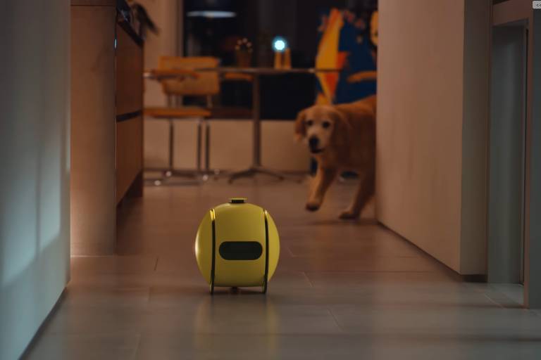 Robô-stalker da Samsung volta em versão ampliada e vira sensação de megaevento nos EUA