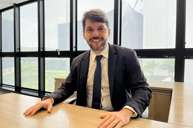 Rafael Divino, 38, tornou-se superintendente de administração de pessoal na Secretaria de Planejamento de Minas Gerais após ser aprovado em processo seletivo