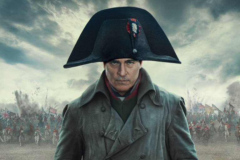 Joaquin Phoenix em imagem promocional do filme "Napoleão", de Ridley Scott