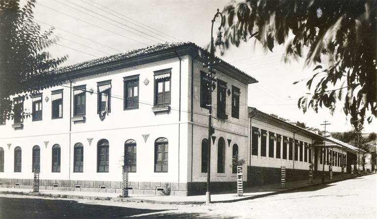 Foto antiga do Hotel Caxambu, o mais antigo em operação contínua no Brasil, desde 1884