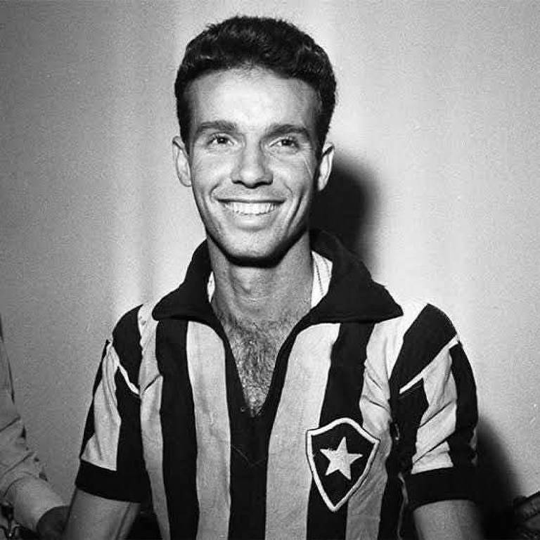 Zagallo com a camisa do Botafogo
