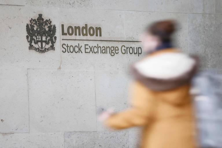 Seis são presos por suspeita de conspiração para impedir abertura da Bolsa de Londres