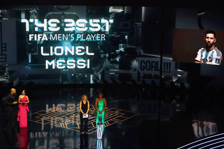 Lionel Messi é eleito o melhor jogador de futebol do mundo pela oitava vez