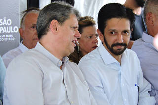 Tarcísio e Ricardo Nunes inauguram usina fotovoltaica na Represa Billings