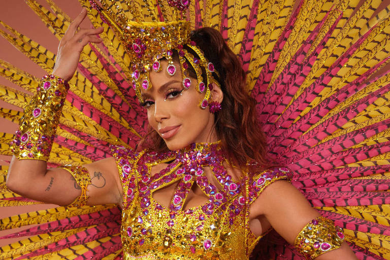A cantora Anitta homenageia escolas de samba na turnê 'Ensaios da Anitta'