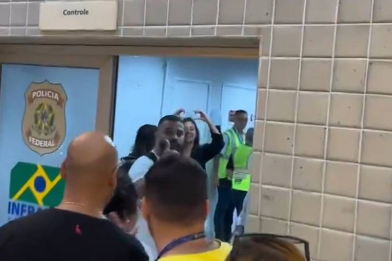 BBB 24: Vanessa Lopes é flagrada por fãs no aeroporto logo após deixar o reality