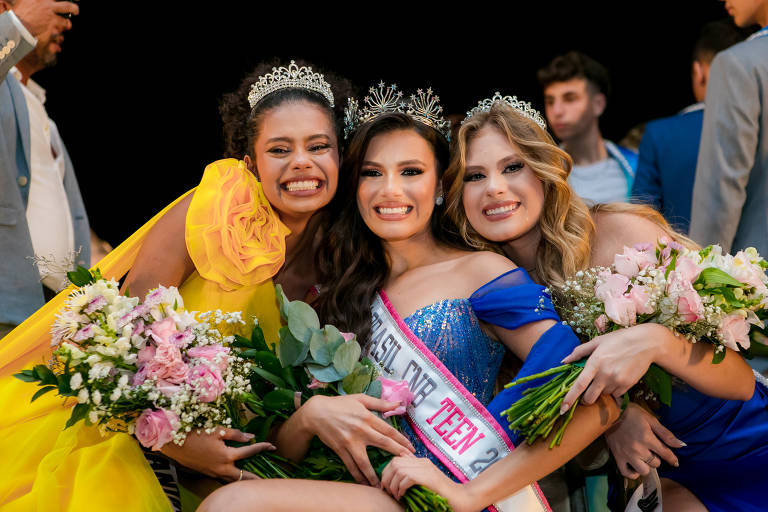 Pernambucana de 18 anos vence Miss Brasil para adolescentes e vai para mundial