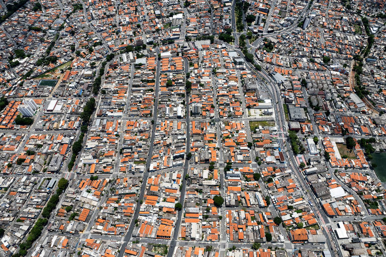 Enquanto distritos como Ponte Rasa, da foto, acumulam a maior concentração de residências da cidade, os que têm mais quadras predominantemente de uso público são Vila Leopoldina, Santana, Consolação, Moema (onde fica o Parque Ibirapuera) e Campo Belo