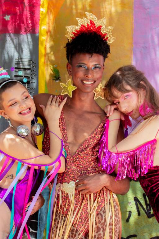 Shein investe no Carnaval com peças produzidas no Brasil e curadoria de  Anitta