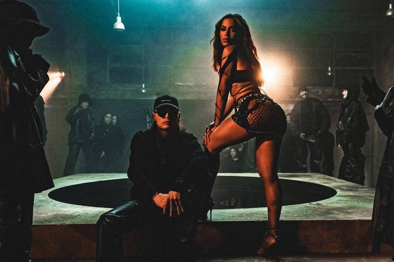 Quem é Peso Pluma, sensação do pop latino que fez feat com Anitta em 'Bellakeo'