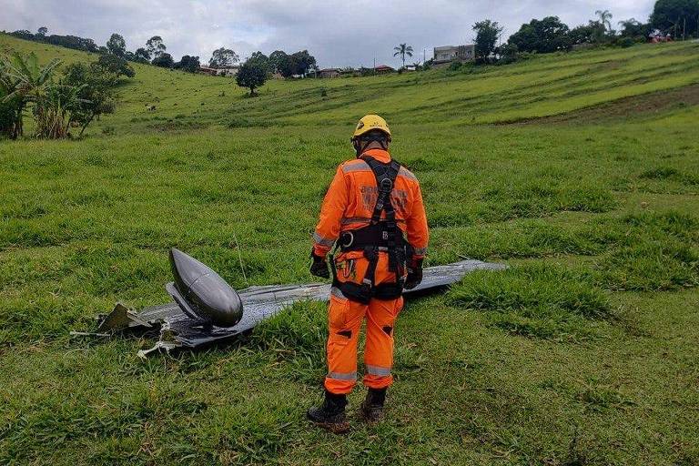 Queda de avião monomotor deixa 7 mortos no interior de MG