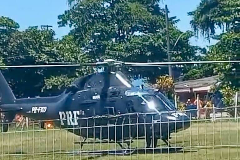 PF usa helicóptero da PRF para buscas contra Carlos Bolsonaro em Angra; veja vídeo
