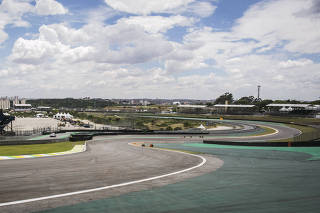 Trecho da pista do autódromo de Interlagos