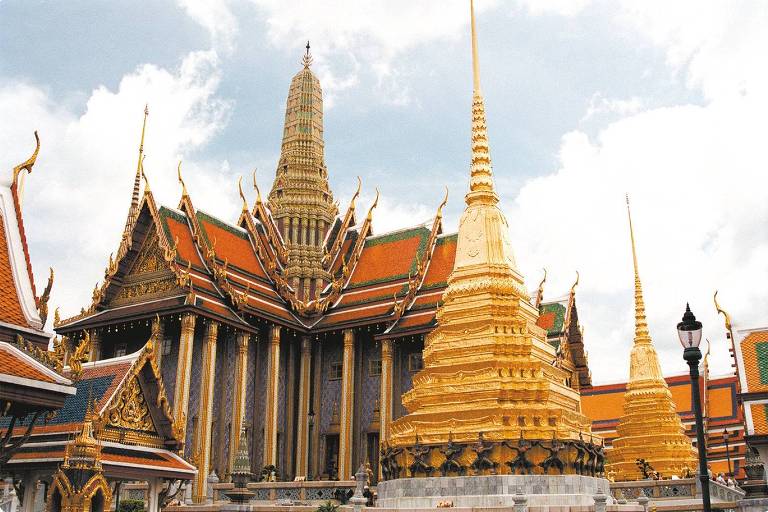 Templo Wat Phrakaew, em Bancoc, na Tailândia
 
