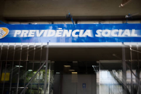 SAO PAULOS/ SP, BRASIL, 08.01.24 : Fachada de predio do INSS na rua Santa Cruz,  Vila Mariana. (Foto: Zanone Fraissat/Folhapress, COTIDIANO)***EXCLUSIVO****
