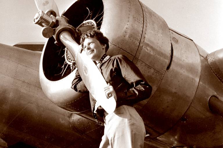 Amelia Earhart, aviadora americana que desapareceu em 1937