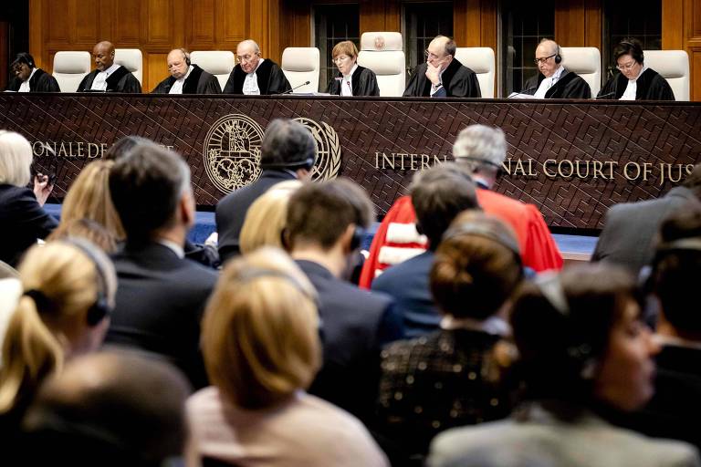 Corte de Haia decide julgar caso da Ucrânia sobre genocídio