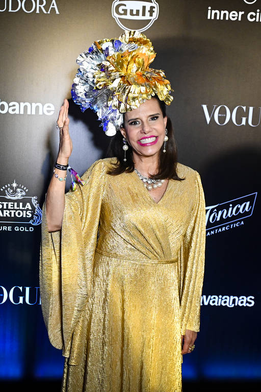 Hollywood no carnaval! Dakota Johnson chega ao Brasil; atriz participará de  Baile da Vogue 2024 - Artigos em Foco
