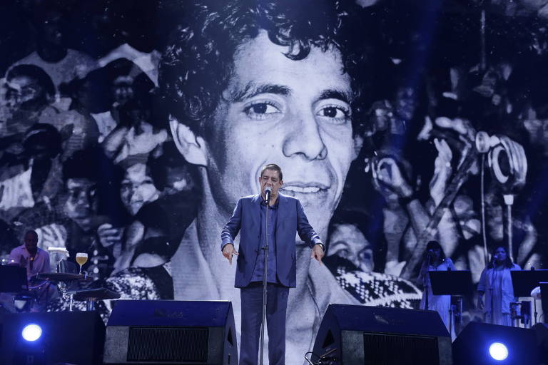 Zeca Pagodinho brilha com sua simplicidade ao abrir turnê de 40 anos de carreira