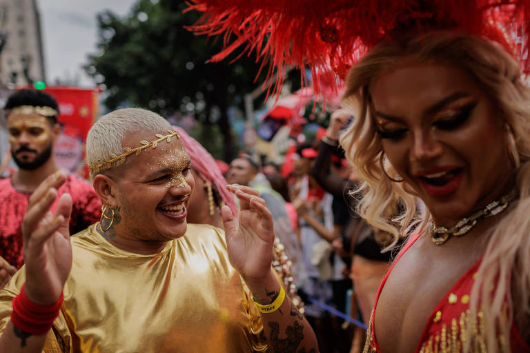 Carnaval de rua em São Paulo tem blocos para crianças, LGBTs, com cantores e ritmos diferentes