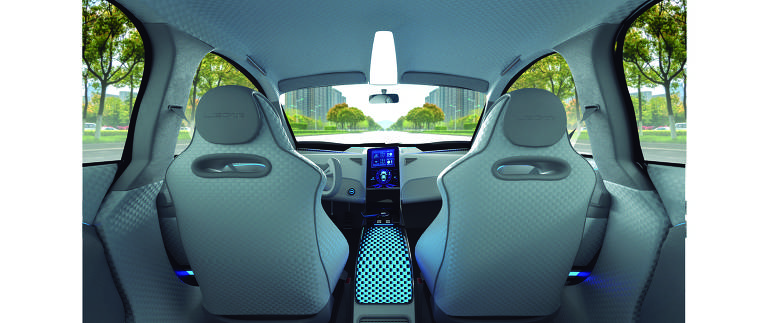 Interior da primeira versão do carro elétrico nacional Lecar 459