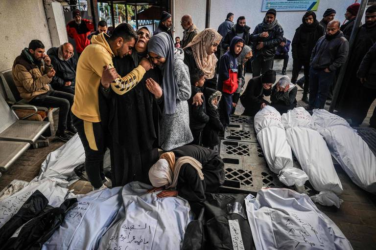 Israel bombardeia Rafah, onde mais da metade da população de Gaza está abrigada