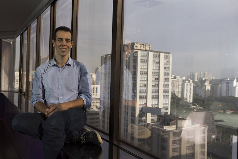 Feder foi CEO da Multilaser por 15 anos e ainda é acionista da empresa por meio de uma offshore com sede em Delaware (nos Estados Unidos)