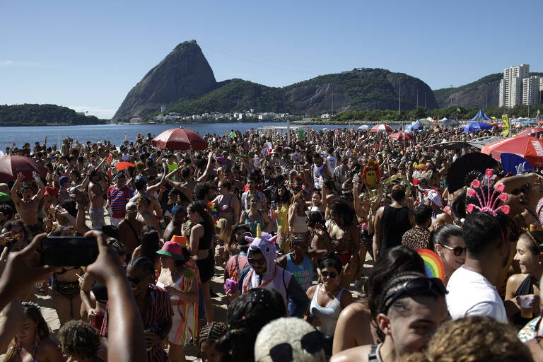 Veja imagens dos blocos do Rio