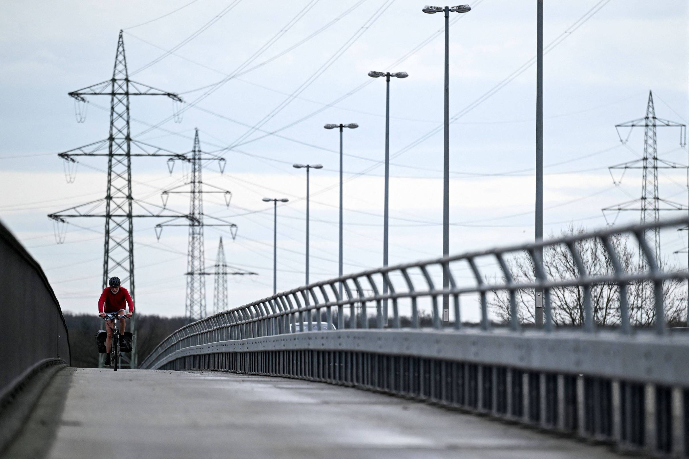 Transição energética é demasiado lenta, alerta agência