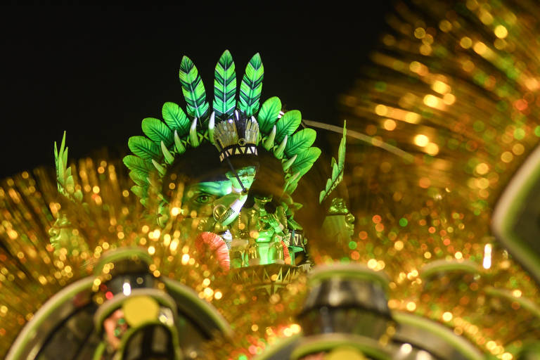 Veja imagens do desfile da Mocidade Alegre no Carnaval 2024